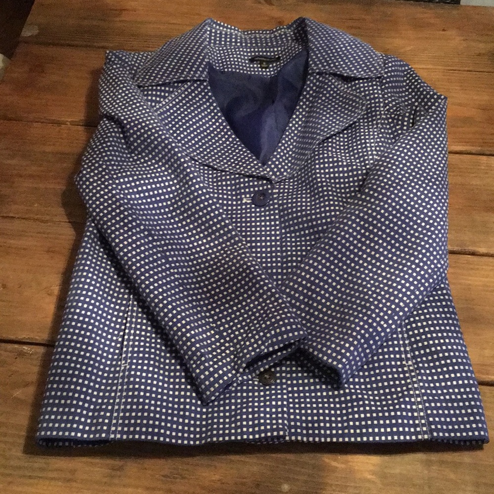 Beautiful blue patterned blazer